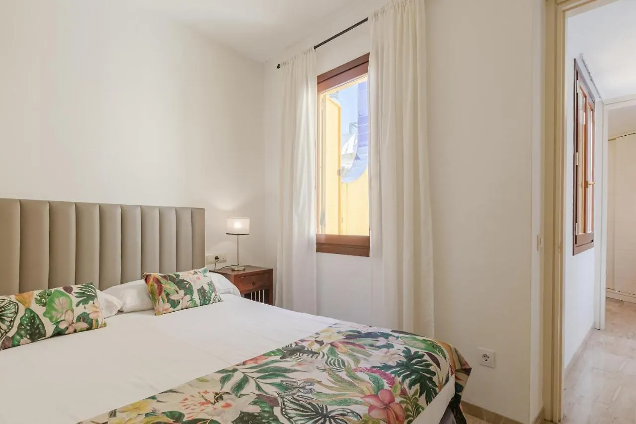 Apartment Green-Apartments Giralda Views Seville Spain